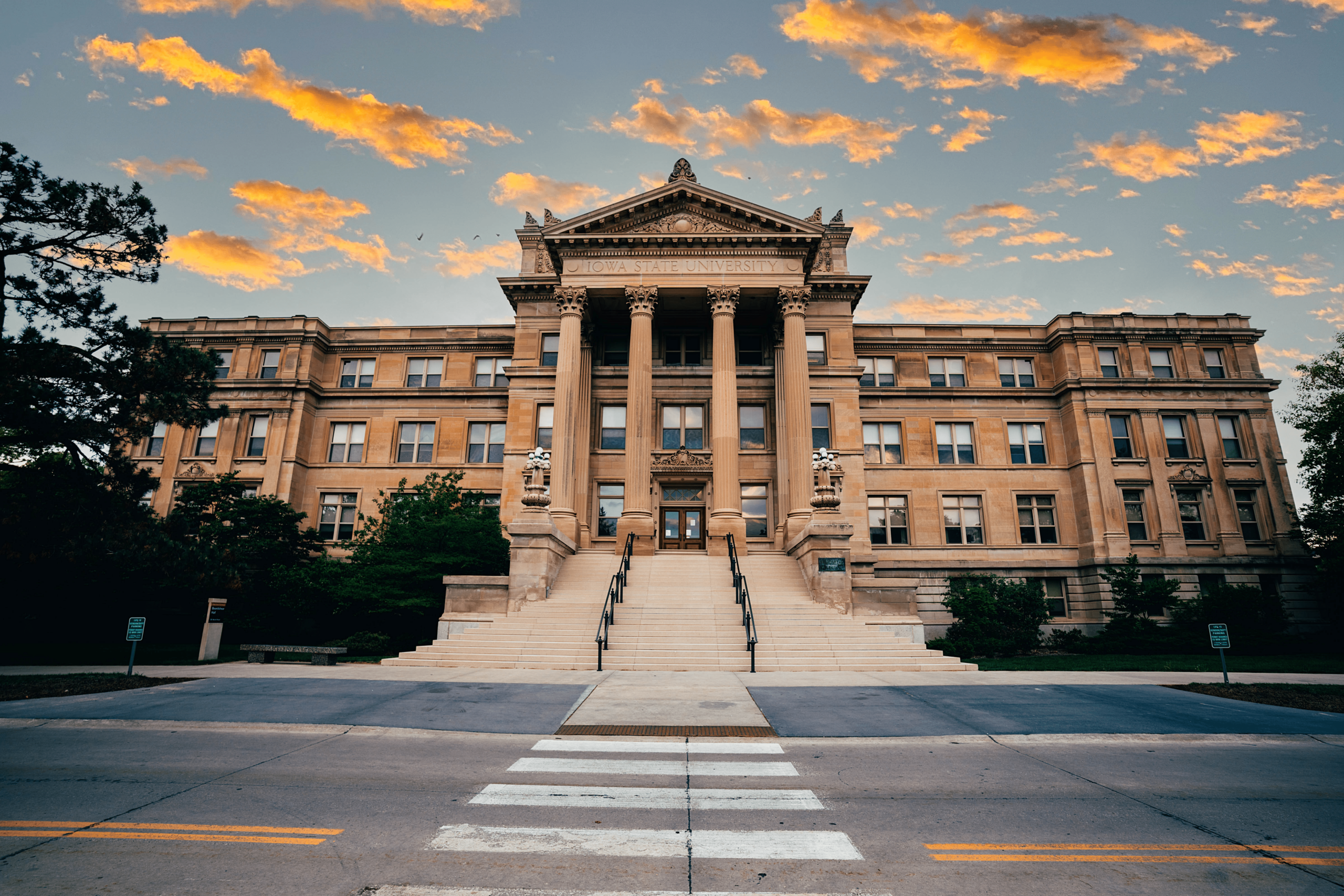How To Ace Your Northwestern Kellogg MBA Application